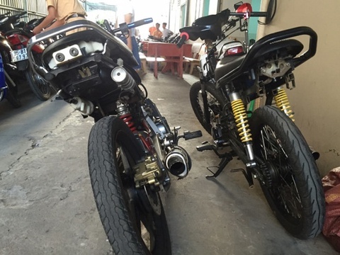 Canh sat vay bat 62 thanh nien tu tap co vu, dua xe tren quoc lo hinh anh