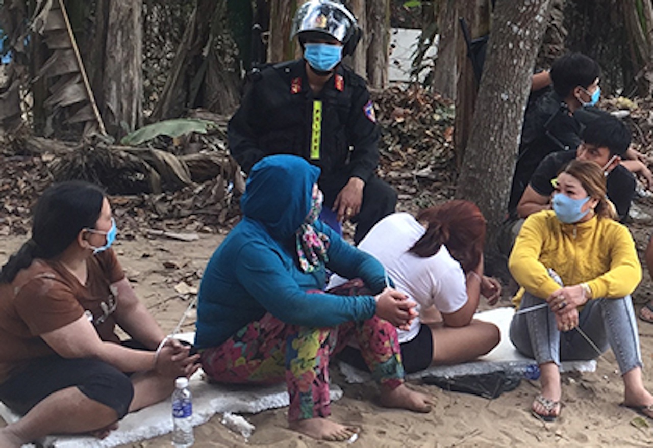 Cuc Canh sat hinh su triet pha soi bac o An Giang hinh anh