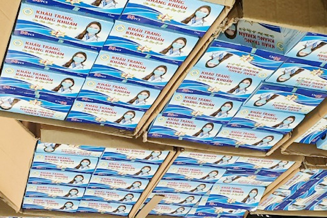 Phat hien 72.500 khau trang khong ro nguon goc hinh anh