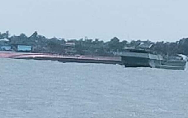 Sa lan 500 tan chim tren song Tien anh 1