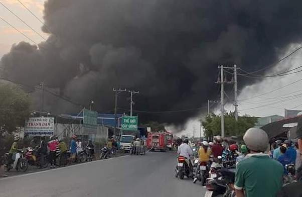 Chay lon nha kho o Tien Giang anh 1