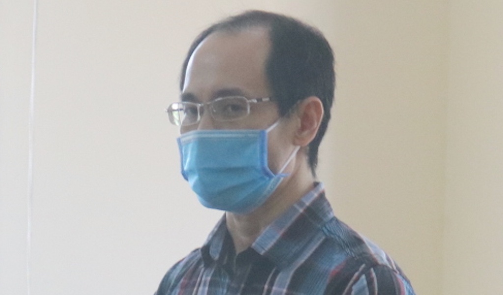 Facebooker 'Chuong may man' linh 18 thang tu hinh anh