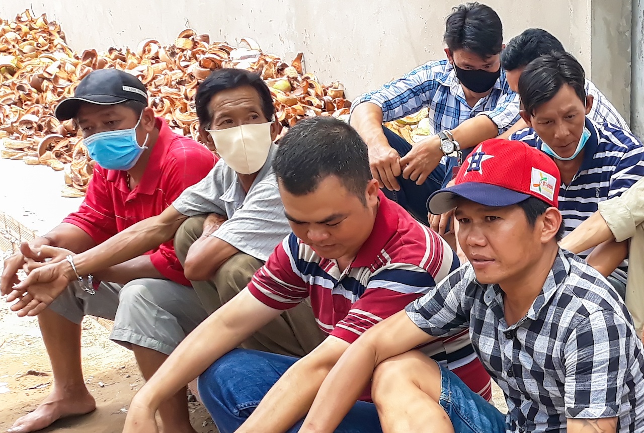 Canh sat triet pha soi bac vao trua 30/4 hinh anh