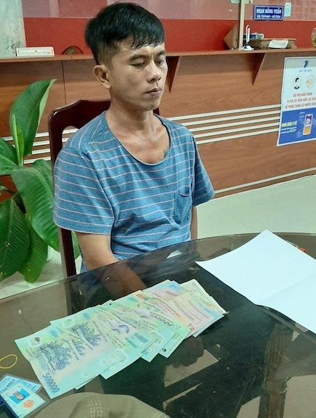 Ke cuop tai san dap dau chu nha nghi anh 1