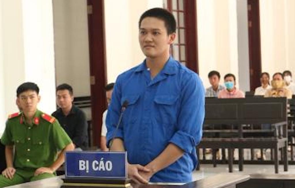 Chiến sĩ nghĩa vụ bắn đồng đội bị thương ảnh 1 Chien si nghia vu ban dong doi bi thuong anh 1