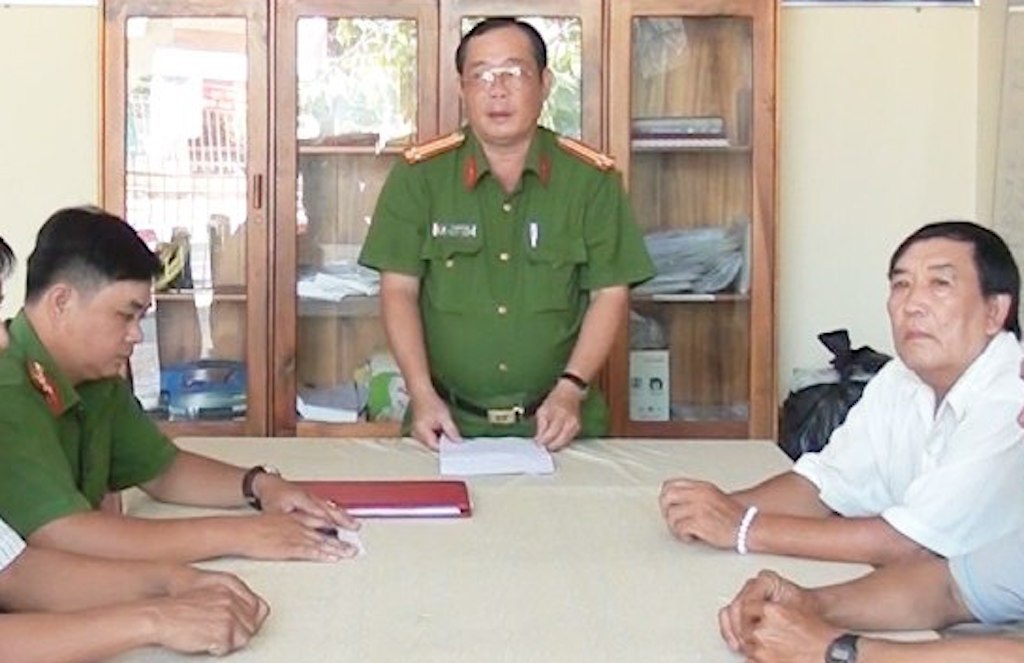 Nam thanh niên 16 tuổi bỏ nhà đi chơi ảnh 1 Nam thanh nien 16 tuoi bo nha di choi anh 1