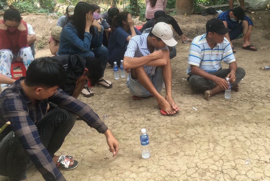 Bat qua tang hon 20 nguoi tham gia da ga va lac tai xiu hinh anh