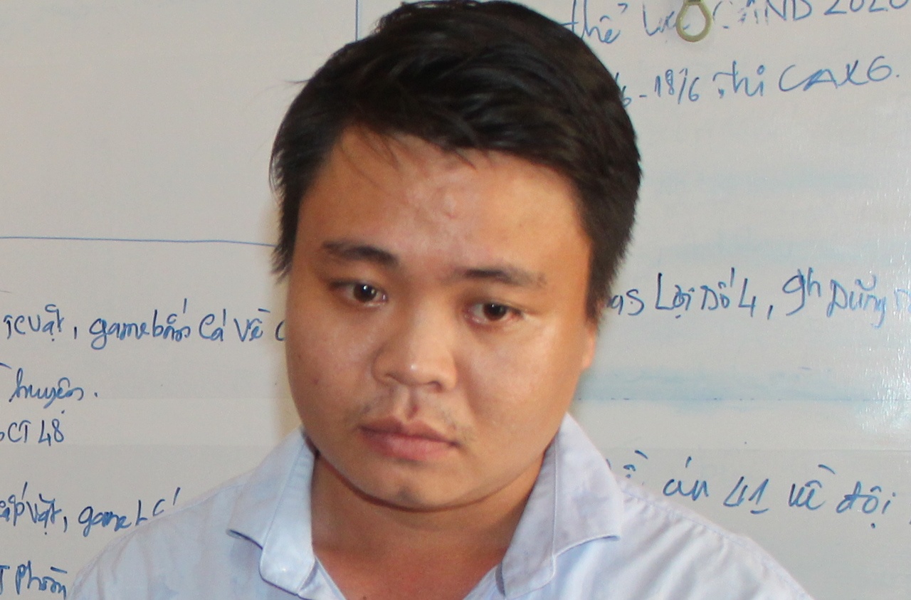 Cuu nhan vien ngan hang chiem doat hon 6 ty dong hinh anh