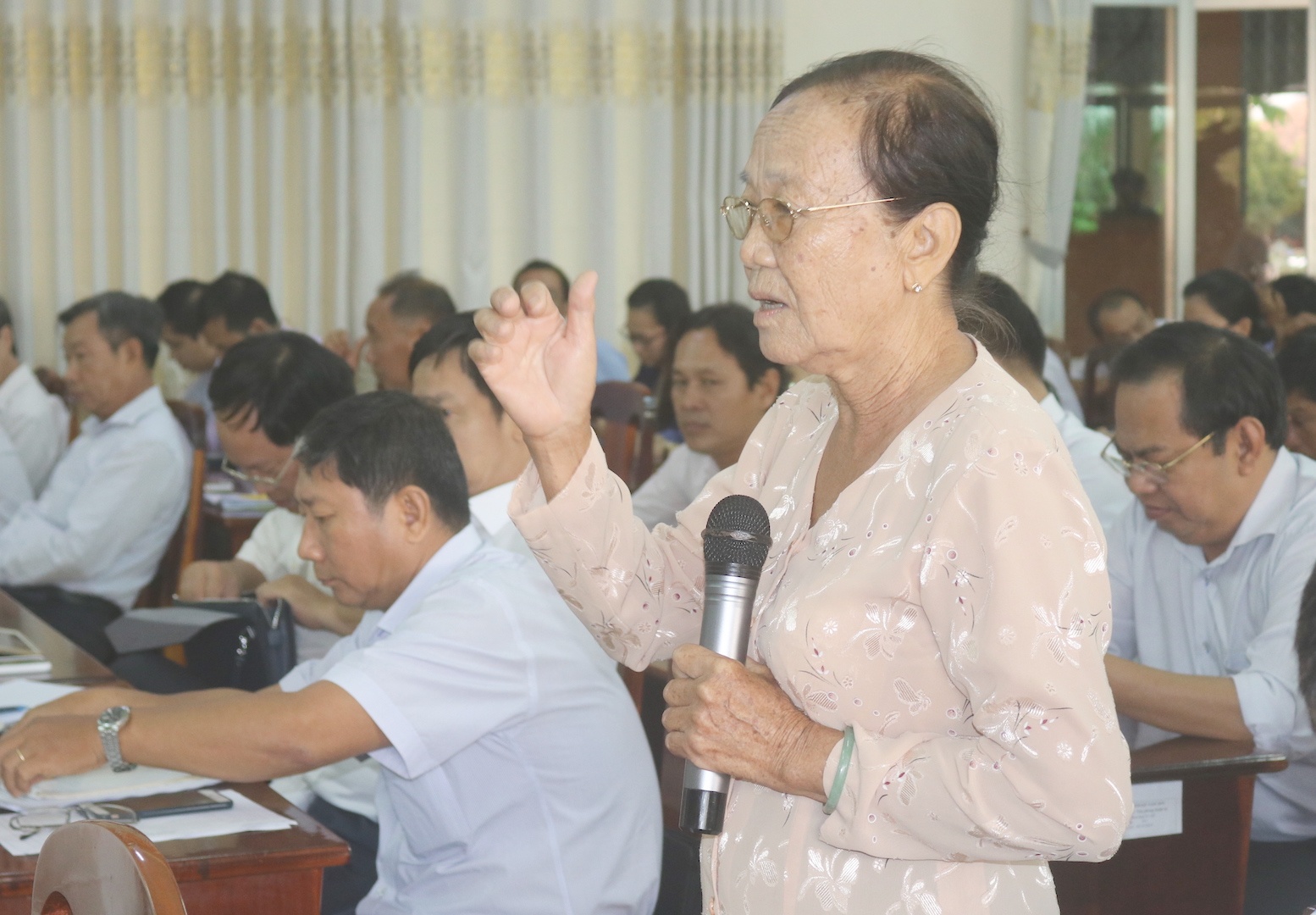 Chu tich Quoc hoi anh 1