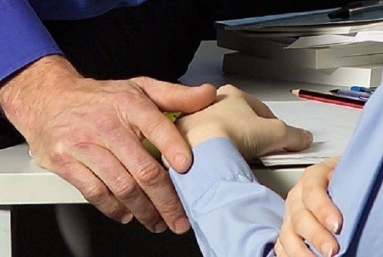 Doi truong quan ly thi truong bi to quan he bat chinh hinh anh