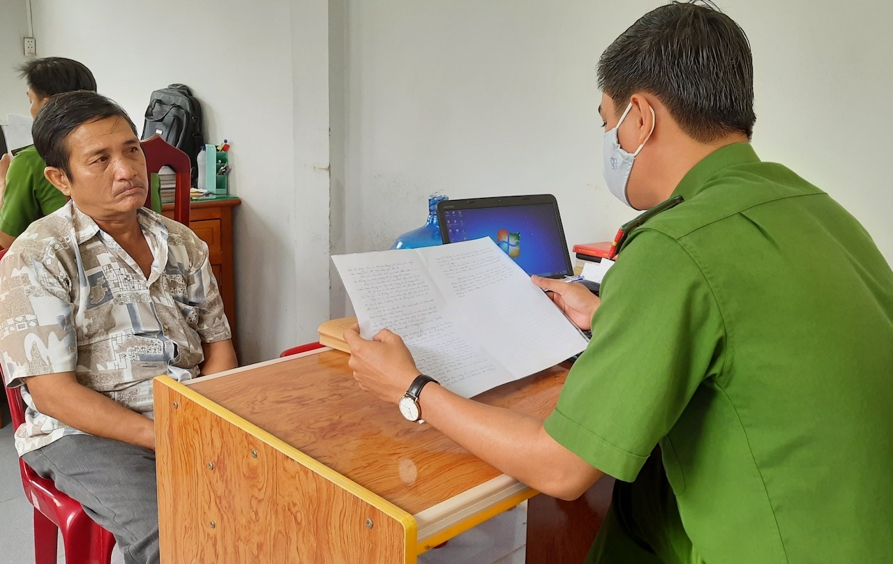 Mau thuan trong luc nhau, chem ban nhap vien hinh anh