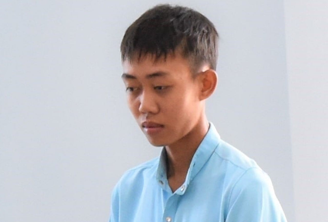 Linh 12 nam tu vi 'nem trai cam' hinh anh