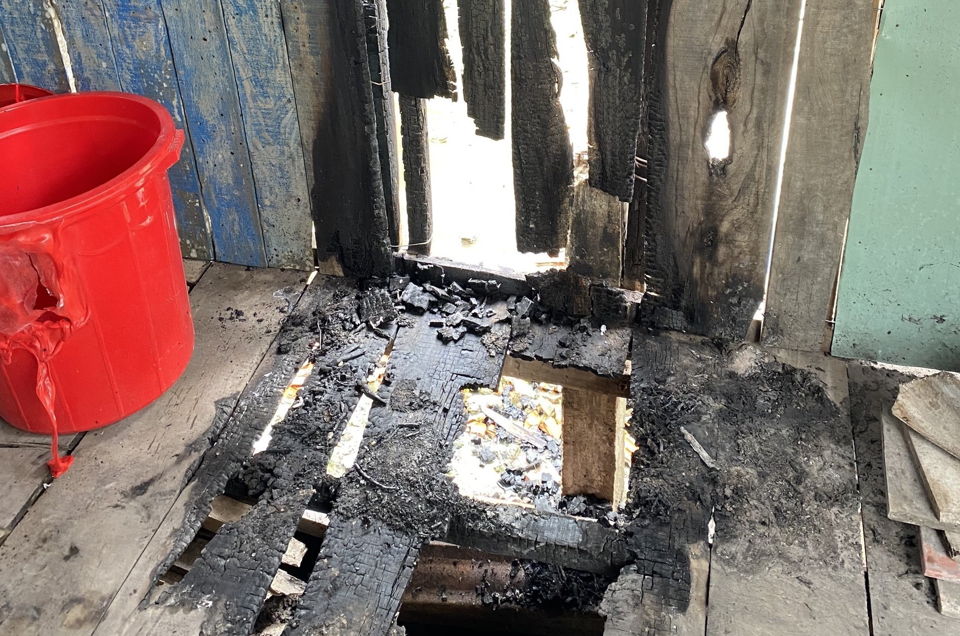 Truy tim ke phong hoa, bo thuoc tru sau vao lu nuoc hinh anh