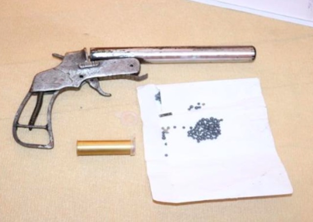 Tang tru sung tu che trong nha tro hinh anh