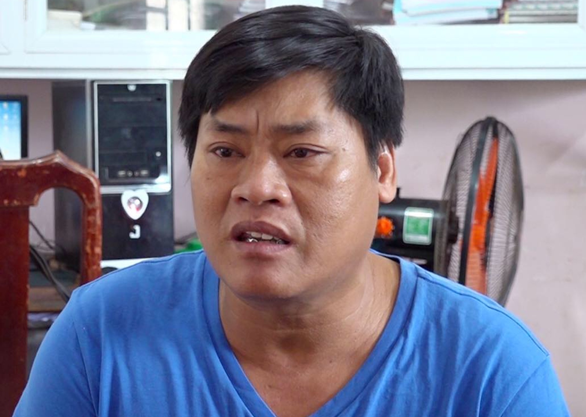 Em re chem anh, chi vo hinh anh