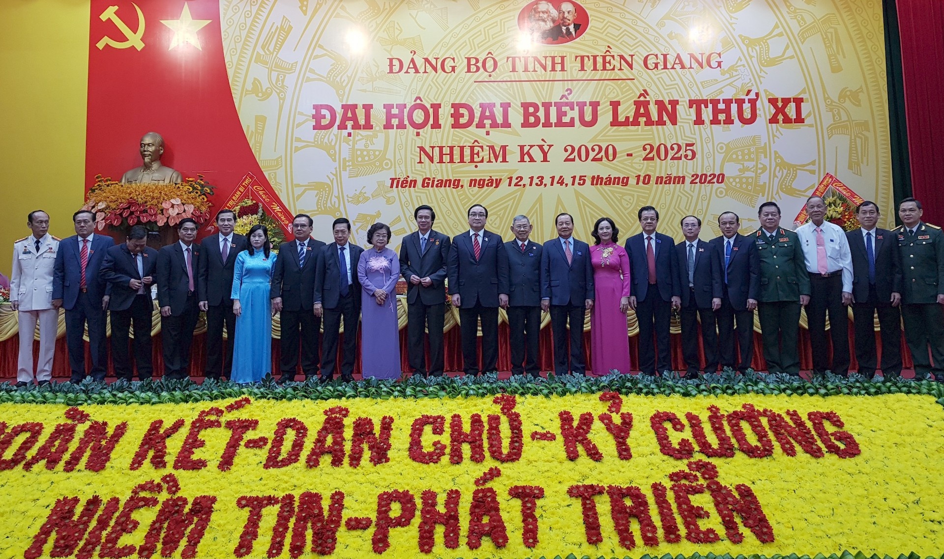 Ong Hoang Trung Hai du dai hoi dang bo Tien Giang anh 1