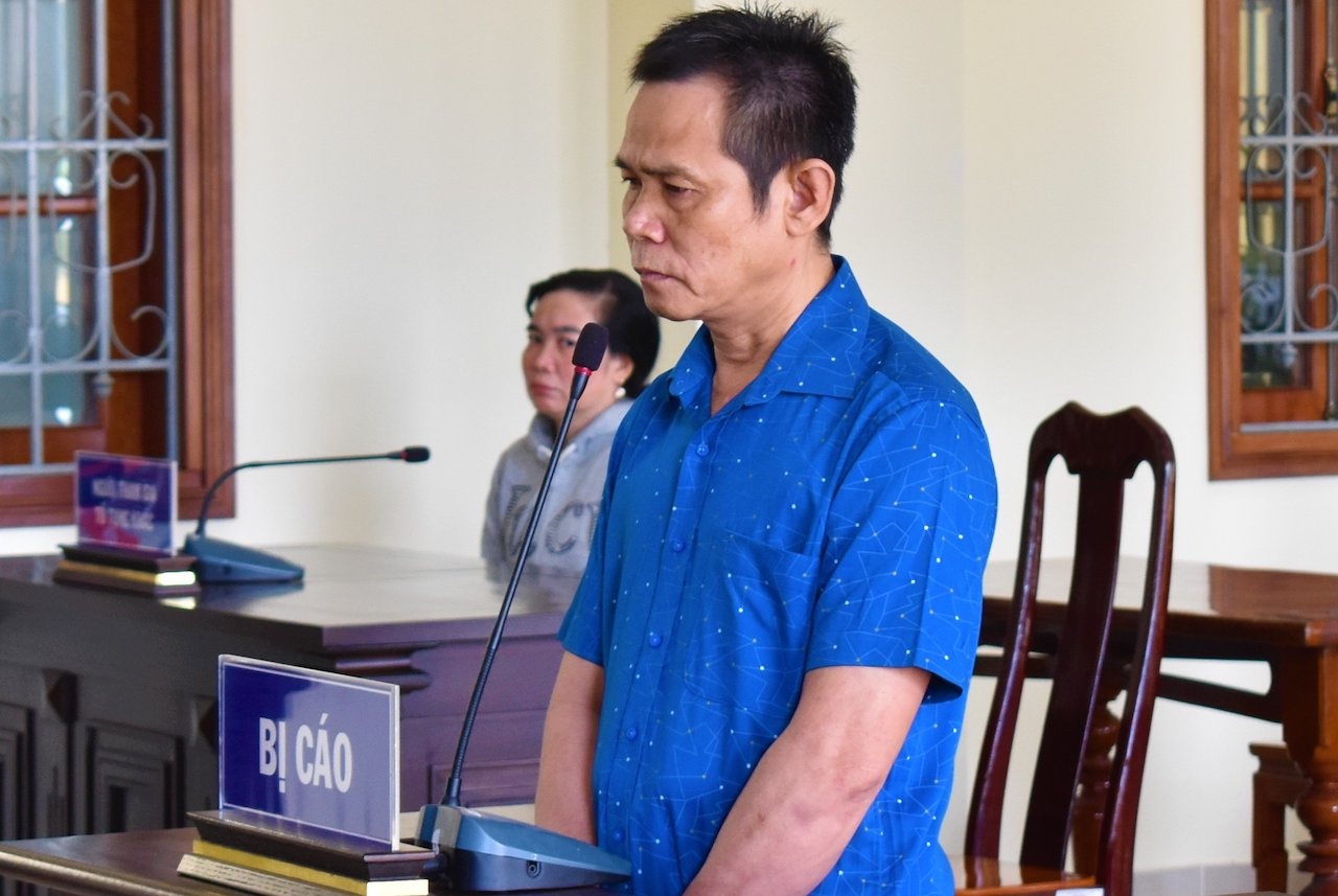 Rach mat 'vo ho' vi ghen tuong anh 1