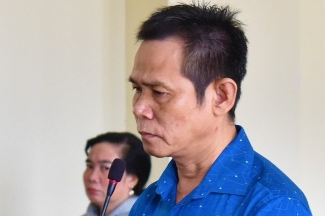 Rach mat nhan tinh, nguoi dan ong linh 9 nam tu hinh anh