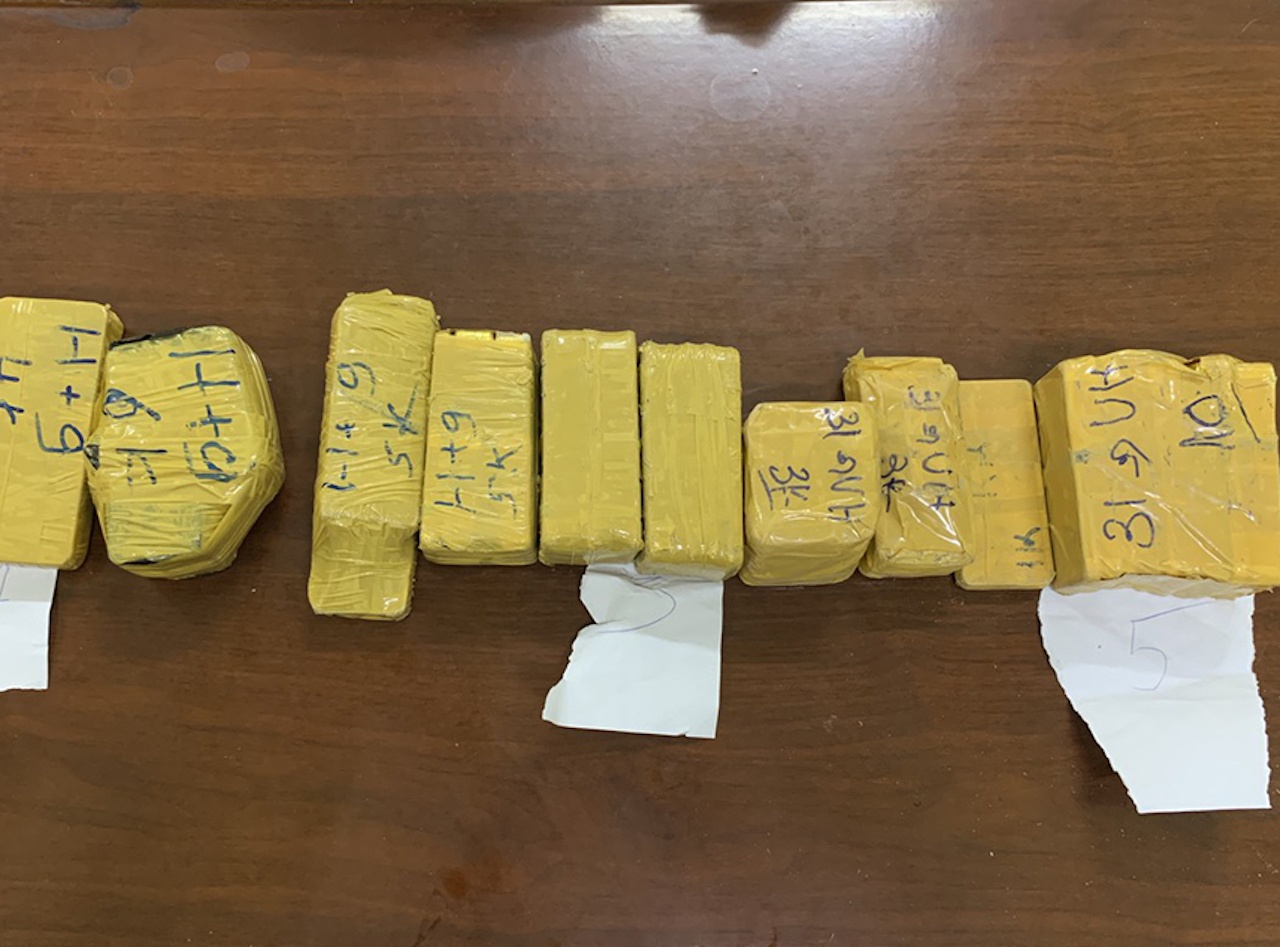 Bat vu van chuyen 51 kg nghi vang lau hinh anh