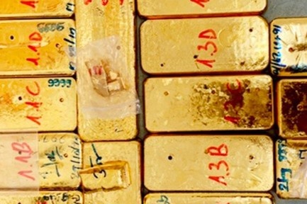 Vu buon lau 51 kg vang: Bat ke tron lenh truy na dac biet hinh anh