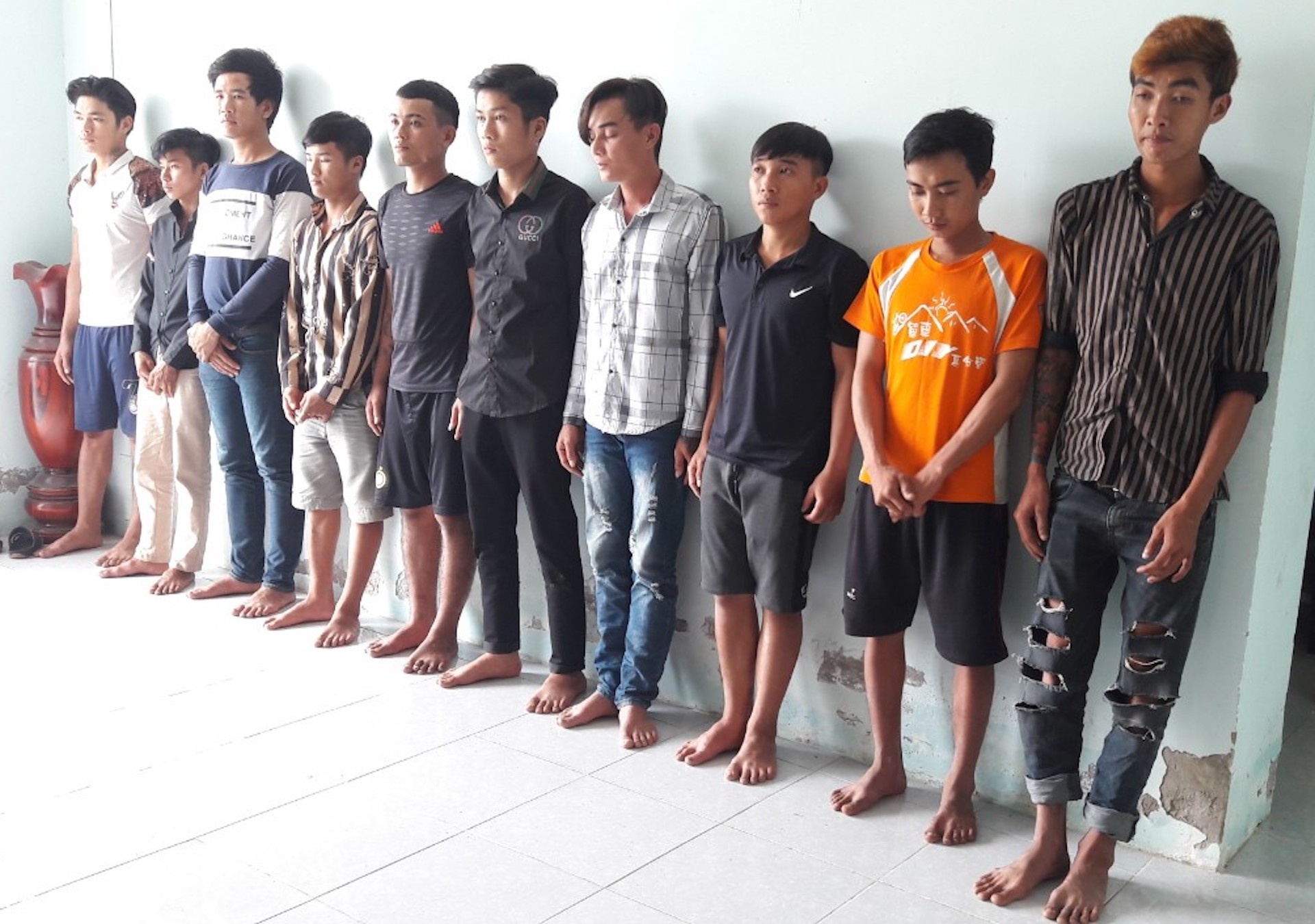 Bắt nhóm thanh niên đánh hai công an xã ảnh 2 Bat nhom thanh nien danh hai cong an xa anh 2