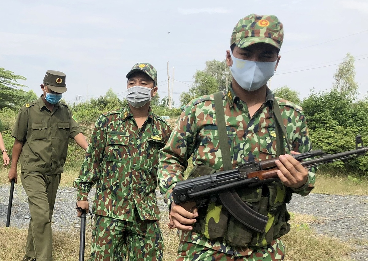 Tang cuong kiem soat bien gioi Tay Nam, ngan vuot bien trai phep hinh anh