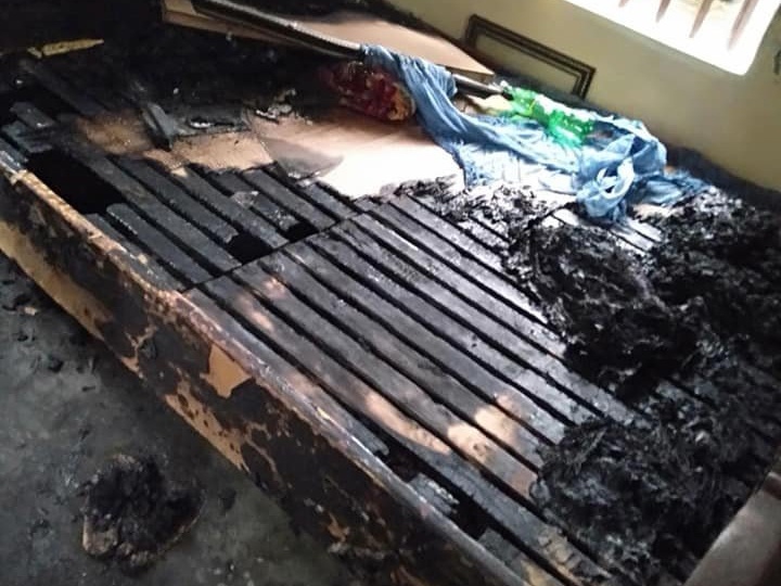 Nguoi dan ong tu dot minh va con trai 7 thang hinh anh