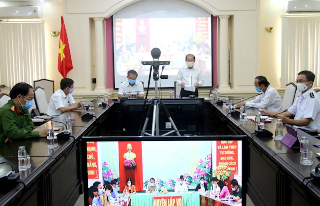 Dong Thap khan cap truy vet nguoi tiep xuc voi F1 cua BN 2014 anh 1