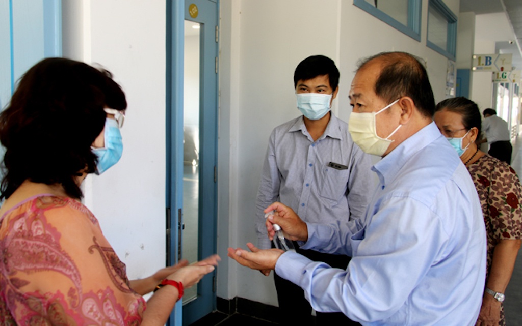 Học sinh Đồng Tháp trở lại trường ảnh 1 Hoc sinh Dong Thap tro lai truong anh 1