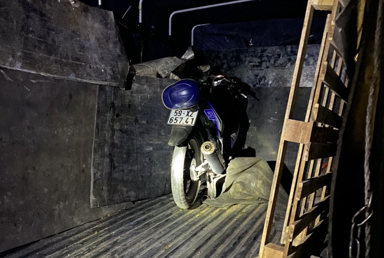 Băng nhóm đi xe tải gây ra 7 vụ cướp liên tỉnh miền Tây ảnh 2 Bang nhom di xe tai gay ra 7 vu cuop lien tinh mien Tay anh 2