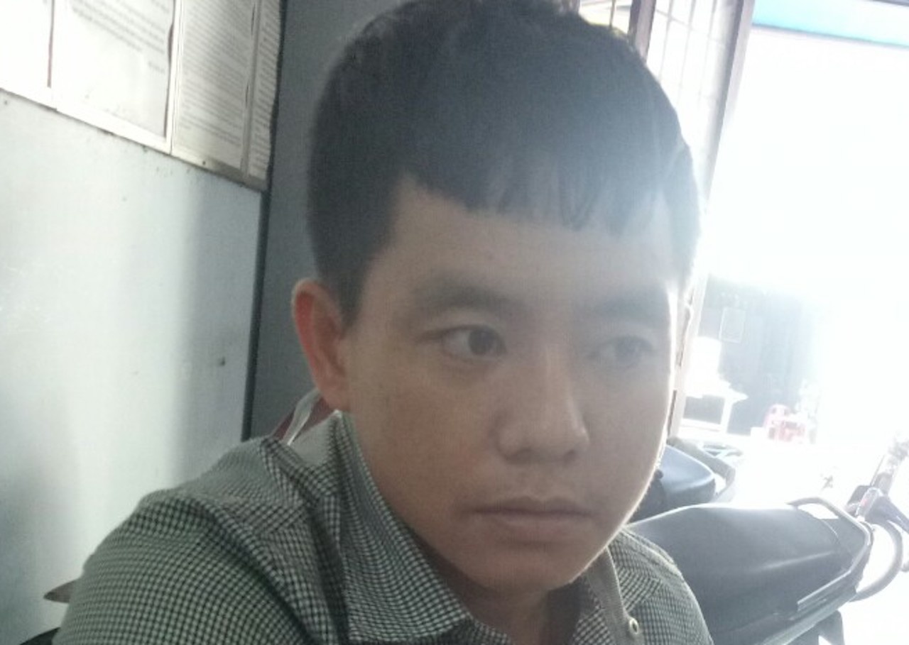 Cảnh sát bắt kẻ trộm ở đại lý vé số ảnh 1 Canh sat bat ke trom o dai ly ve so anh 1