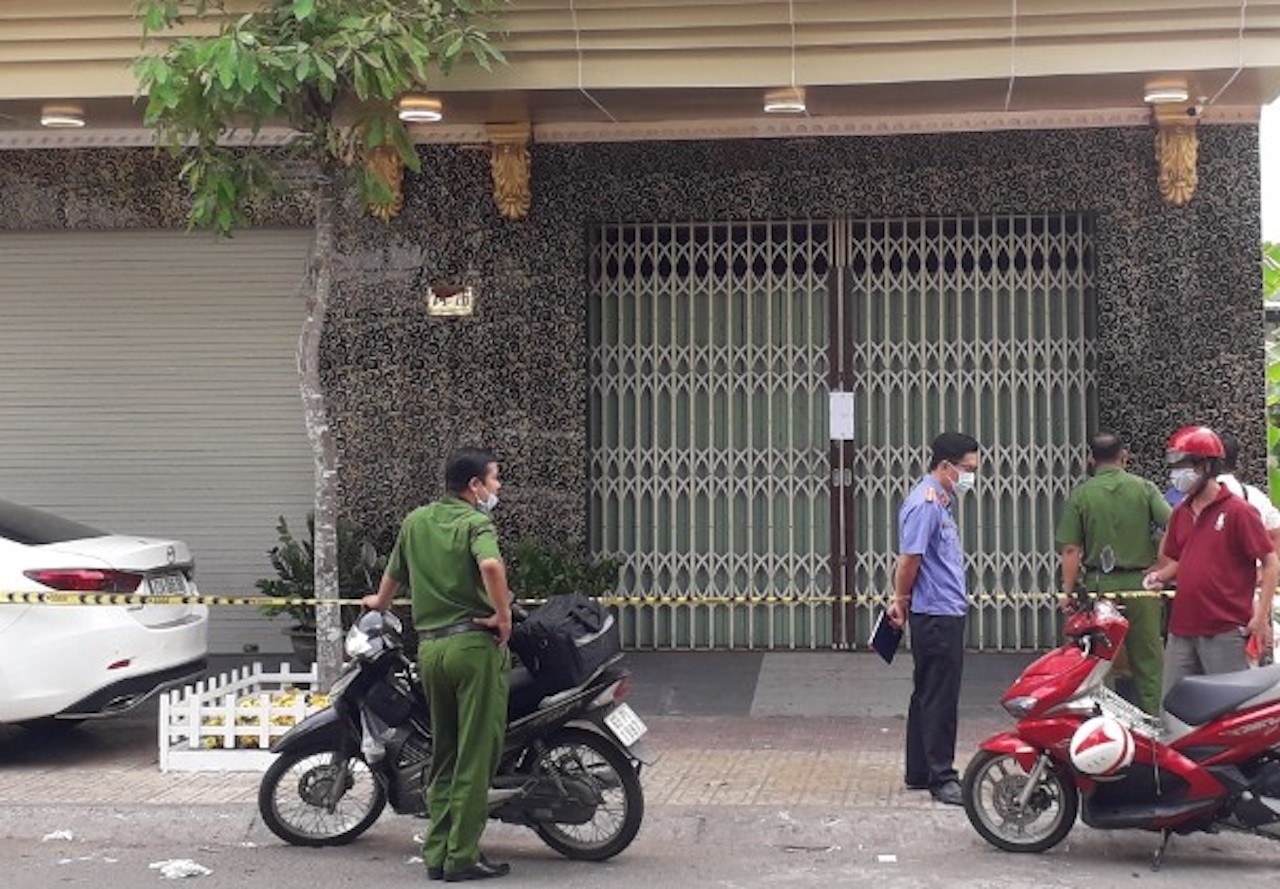 No sung truoc quan karaoke X.O, mot nguoi chet hinh anh
