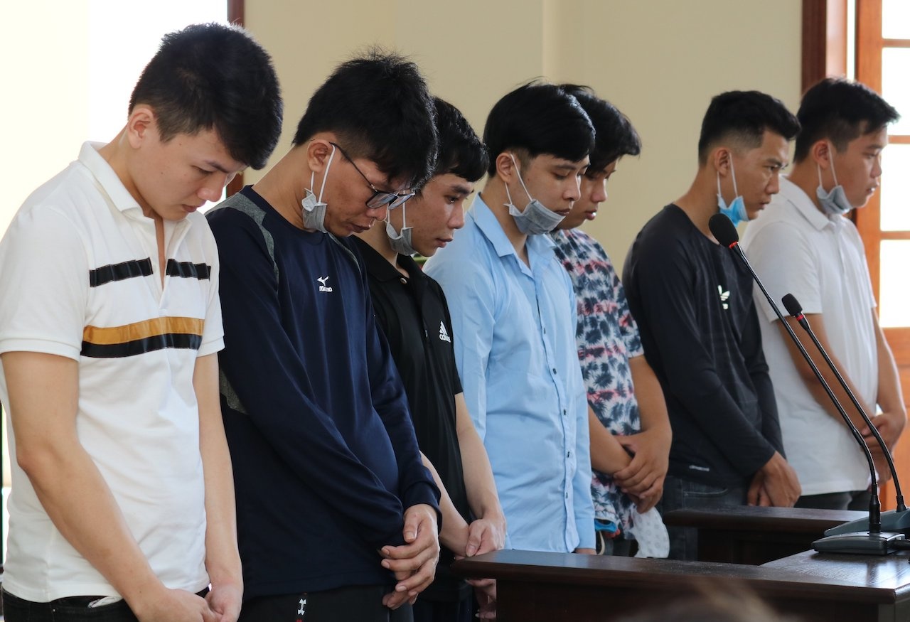 Linh 12 nam tu vi in tien gia anh 2