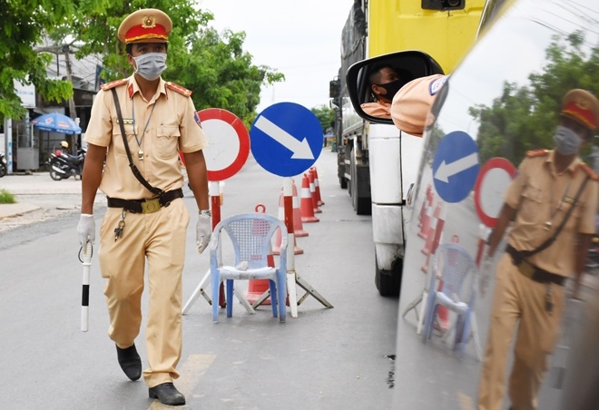 Co gai o cho Binh Dien ve Tra Vinh,  duong tinh SARS-CoV-2 anh 1