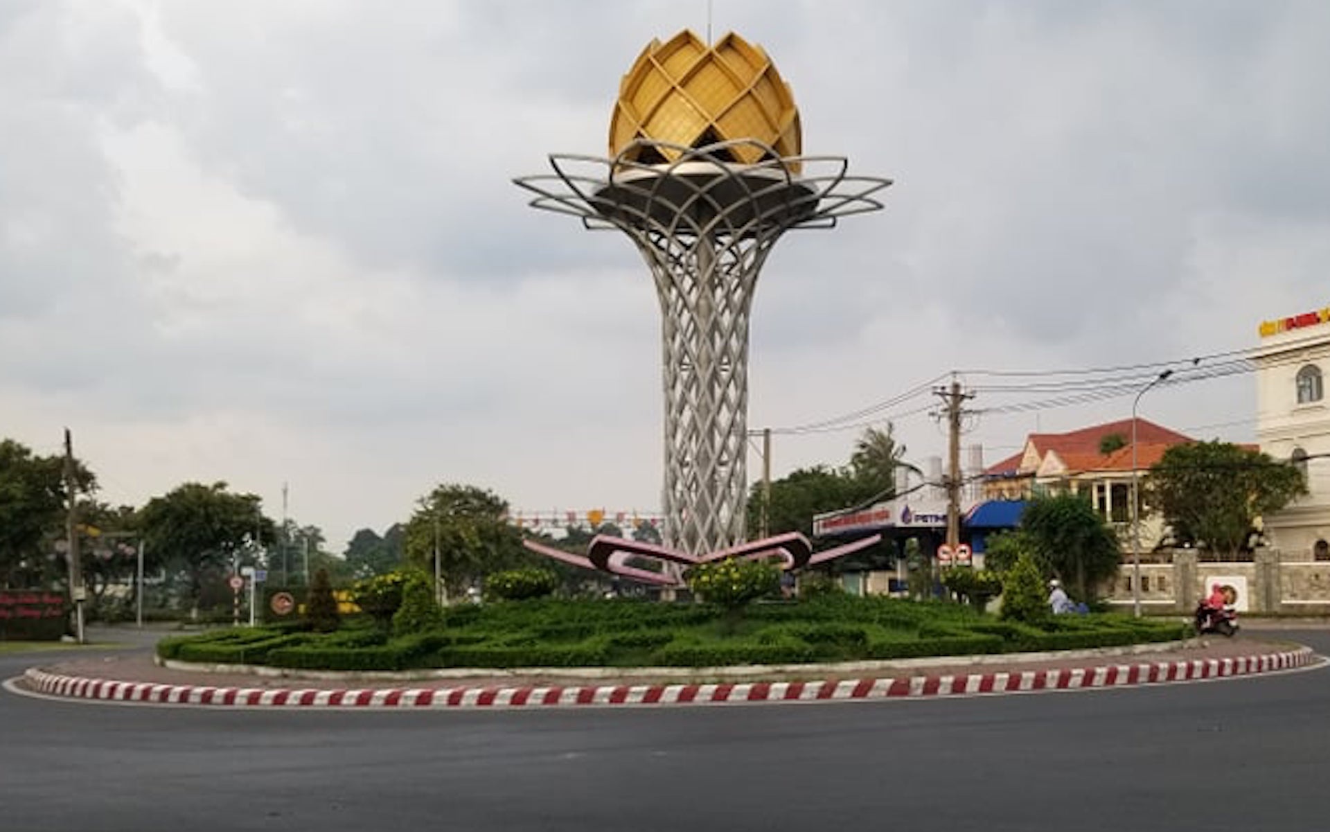 TP Sa Dec gian cach xa hoi 14 ngay anh 1