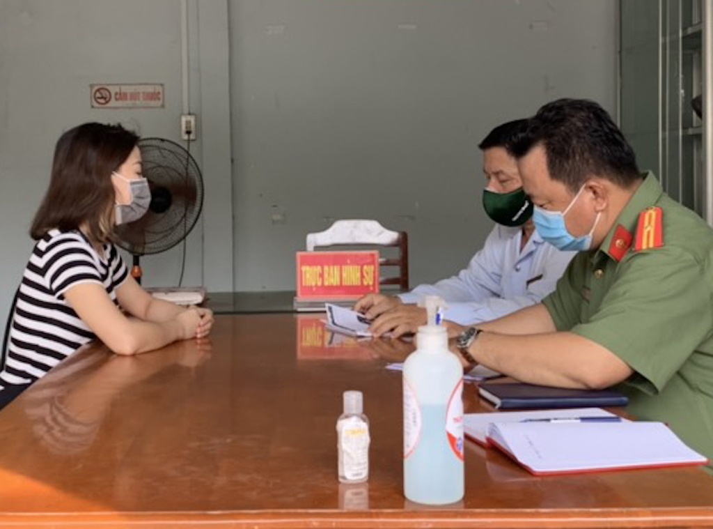 Cong an Can Tho lap bien ban 4 phu nu tung tin that thiet hinh anh