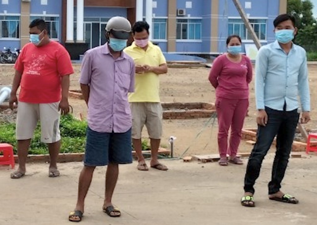 Tu tap giua dich Covid-19, 12 nguoi bi phat 165 trieu dong hinh anh