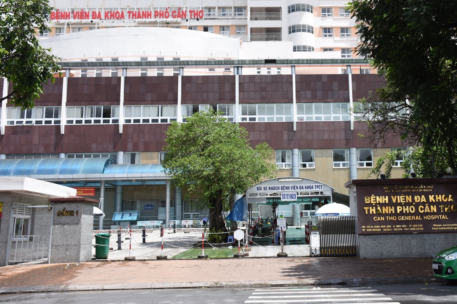 Benh vien Da khoa Can Tho tam ngung mot so hoat dong kham chua benh hinh anh