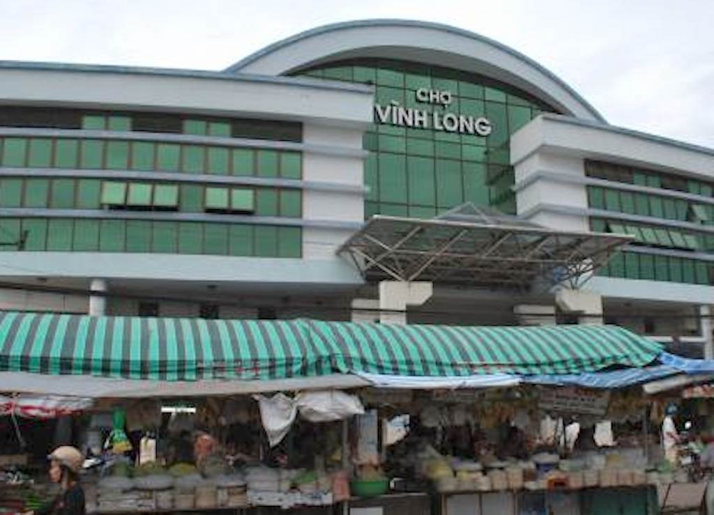 Cho lon nhat Vinh Long tam dung hoat dong hinh anh