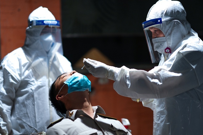 Tam dung doanh nghiep ‘3 tai cho’ sau 180 ca nhiem nCoV hinh anh