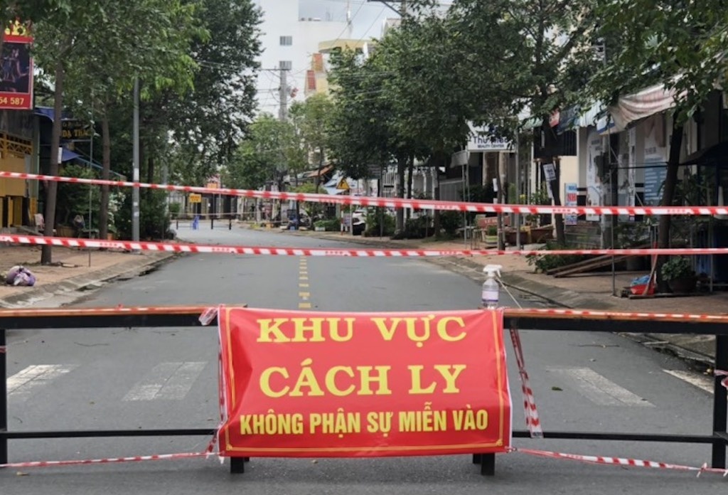 Bi phat 3 trieu dong vi xuc pham pho chu tich xa hinh anh