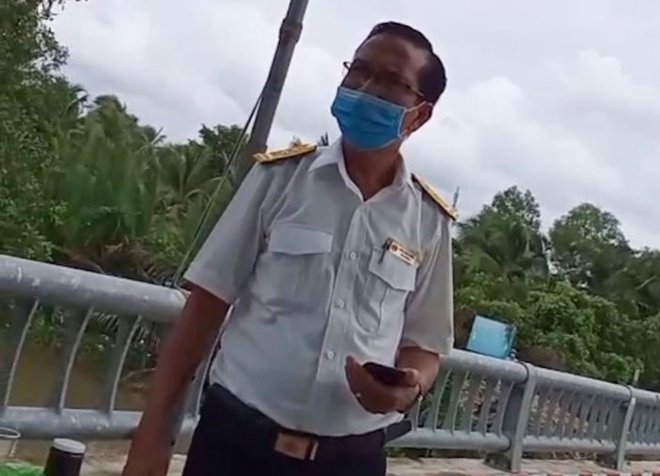 Ky luat doi truong doi thue to tieng o chot kiem dich hinh anh