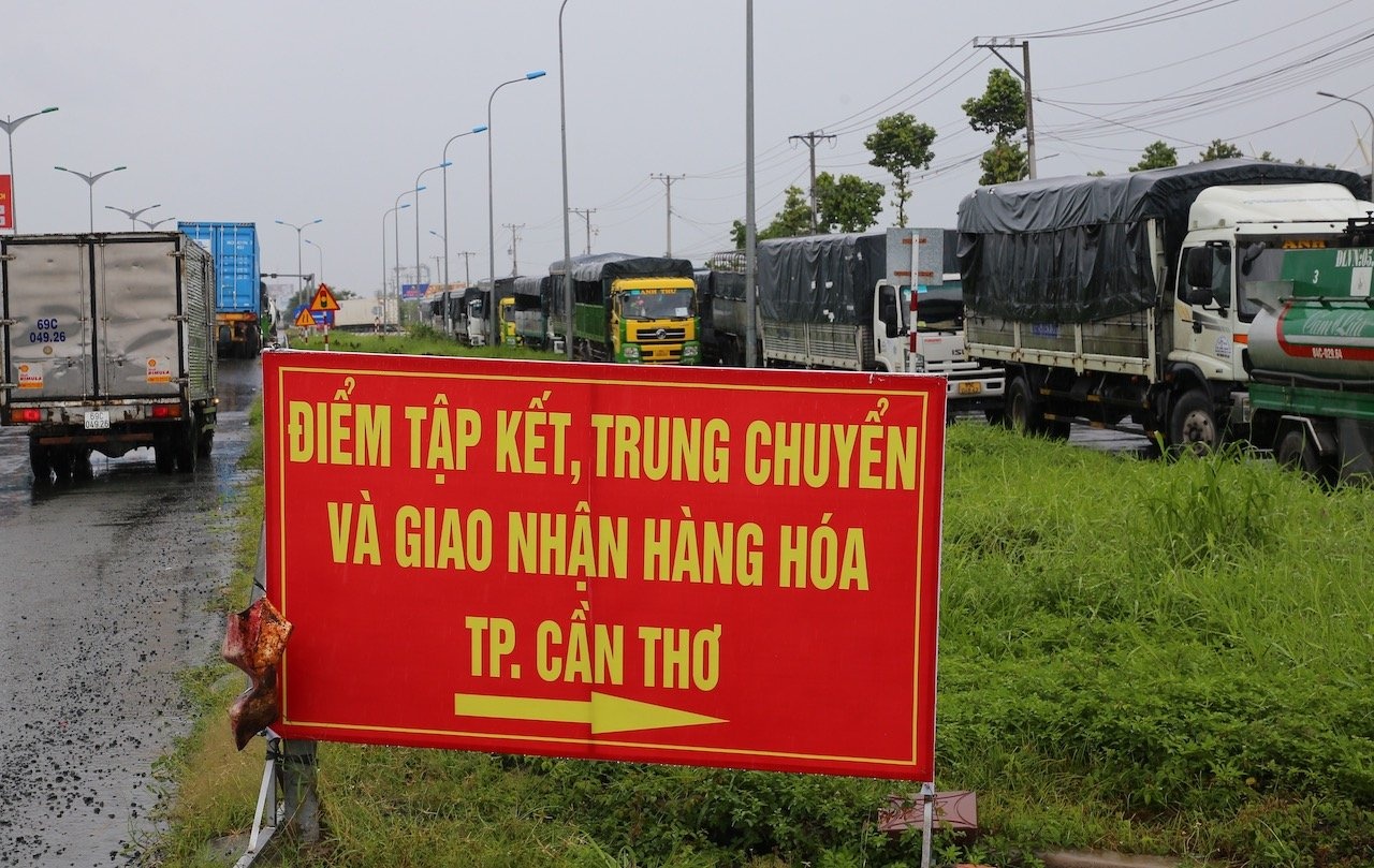 Can Tho bai bo quy dinh 'doi tai xe' hinh anh