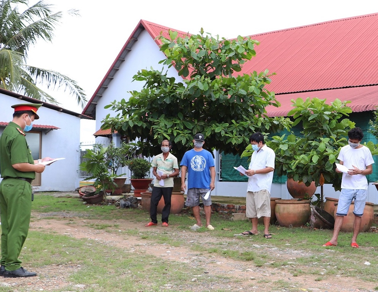 9 nguoi tu tap ndanh bac bi phat 144 trieu dong anh 1