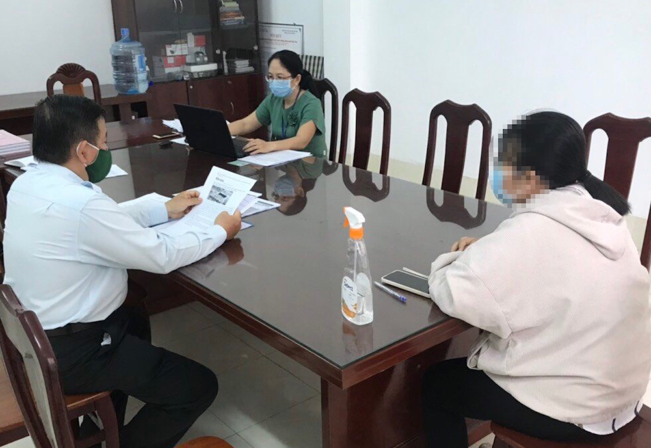 Co gai tung tin 'giun dat tri Covid-19' thua nhan sai pham hinh anh