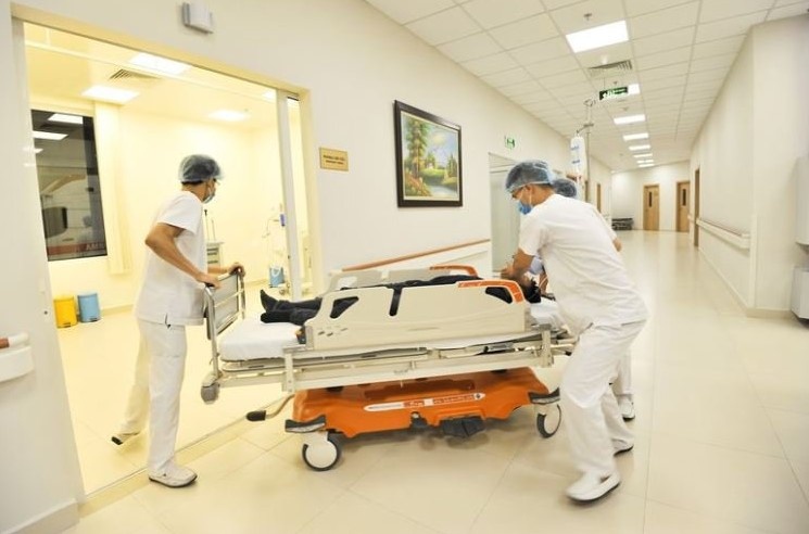 Suyt chet vi uong thuoc dan gian ngua Covid-19 hinh anh