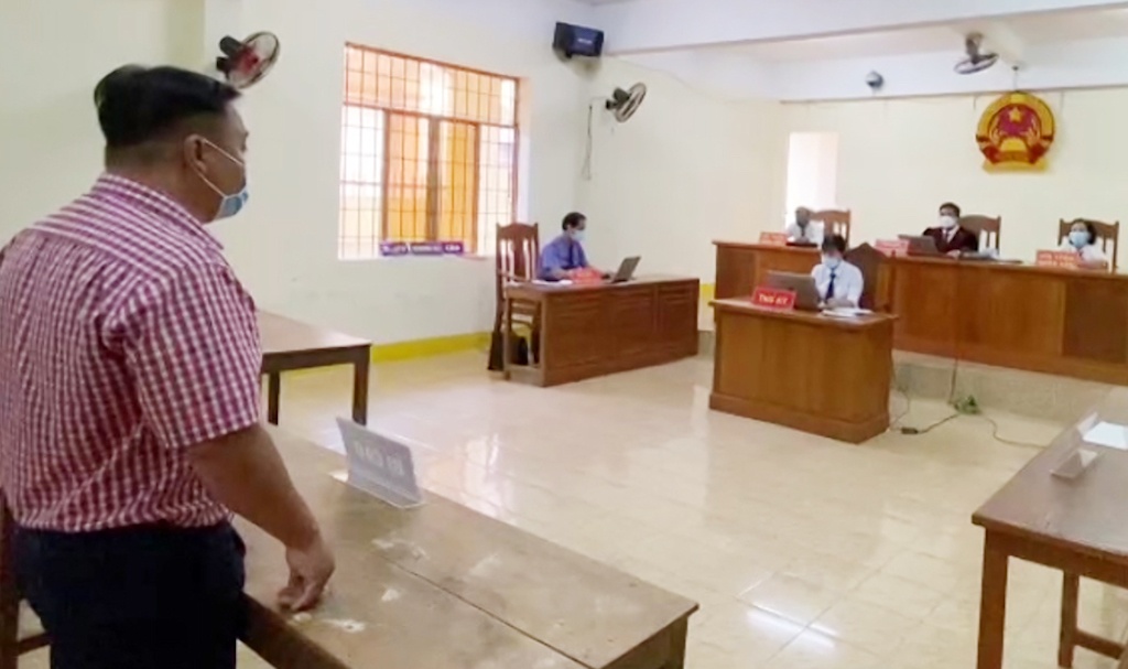 Linh 12 thang tu vi mao danh can bo Bo Cong an anh 1