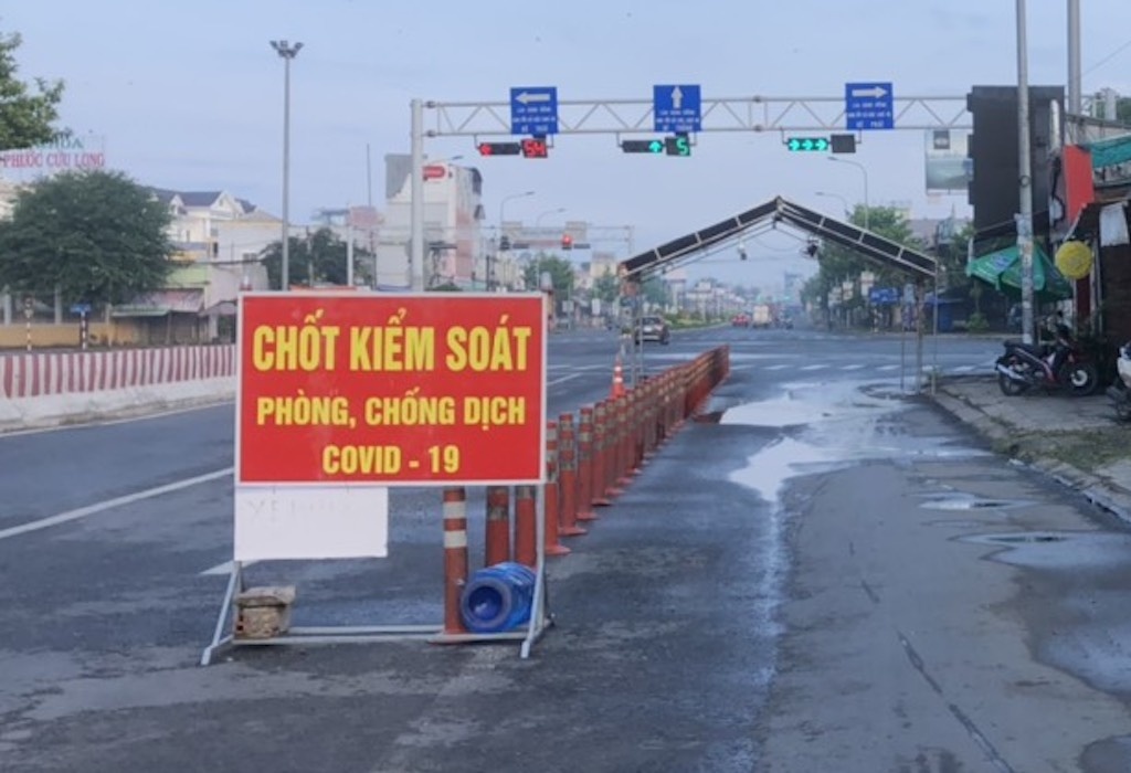 Tu 12h 30/9,  toan Can Tho gian cach theo Chi thi 15 anh 2