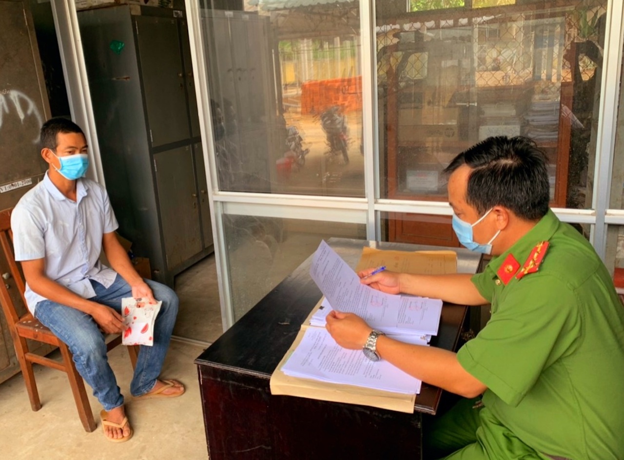 Con rể đi nhậu về tới nhà chém mẹ vợ ảnh 1 Con re di nhau ve toi nha chem me vo anh 1