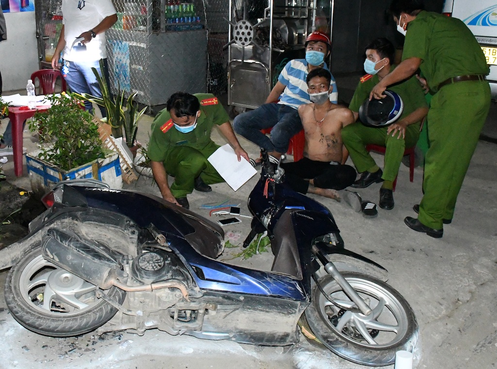 Giấu ma túy trong thùng loa ảnh 2 Giau ma tuy trong thung loa anh 2
